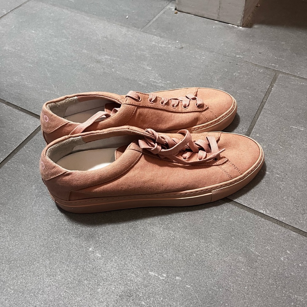 Koio mens size 9 (42) pink